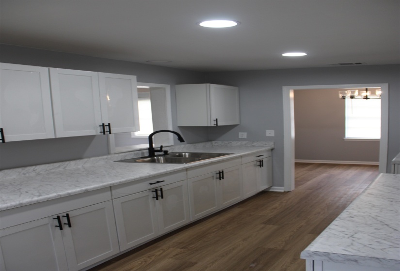 5076 NEWTON DR, Memphis, Tennessee 38109, 3 Bedrooms Bedrooms, 6 Rooms Rooms,1 BathroomBathrooms,Residential,For Sale,NEWTON,10223974