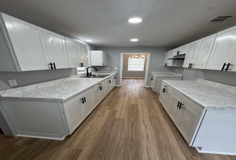 5076 NEWTON DR, Memphis, Tennessee 38109, 3 Bedrooms Bedrooms, 6 Rooms Rooms,1 BathroomBathrooms,Residential,For Sale,NEWTON,10223974
