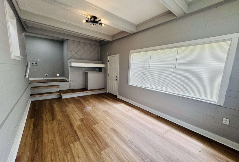 5076 NEWTON DR, Memphis, Tennessee 38109, 3 Bedrooms Bedrooms, 6 Rooms Rooms,1 BathroomBathrooms,Residential,For Sale,NEWTON,10223974