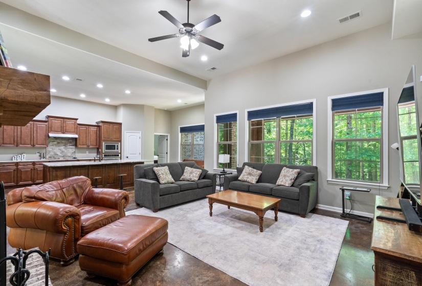 760 SUGAR HILL DR, Moscow, Tennessee 38057, 4 Bedroom Bedrooms, 8 Room Rooms,2.1 BathroomBathrooms,Residential,For Sale,SUGAR HILL,0,10219933
