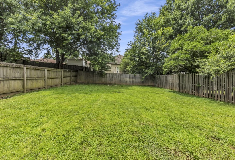 5543 PINE OAK LN, Bartlett, Tennessee 38135, 3 Bedroom Bedrooms, 6 Room Rooms,2 BathroomBathrooms,Residential,For Sale,PINE OAK,0,10223535