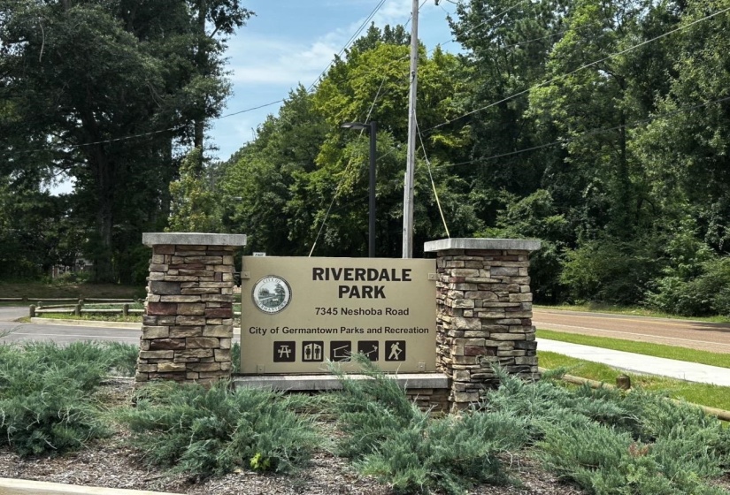 1863 MILLER FARMS RD, Germantown, Tennessee 38138, 5 Bedroom Bedrooms, 1 Room Rooms,4 BathroomBathrooms,Residential,For Sale,MILLER FARMS,0,10223983