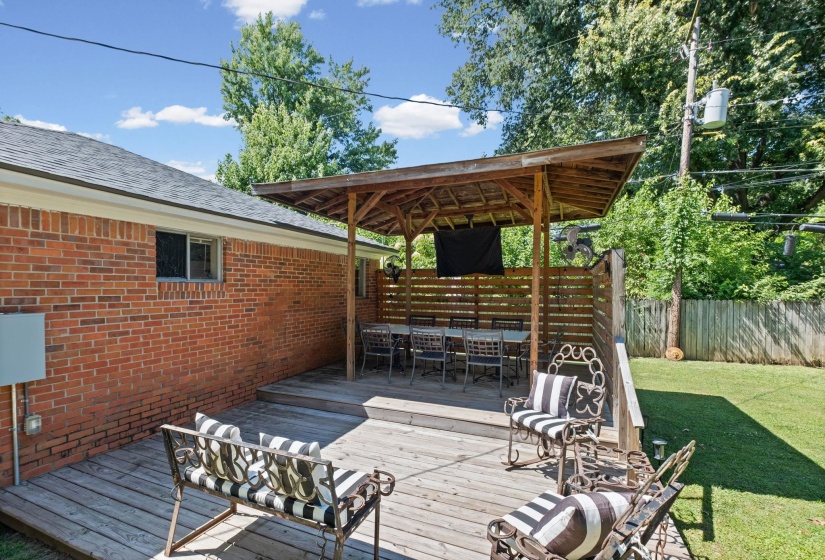 5030 WELCHSHIRE AVE, Memphis, Tennessee 38117, 3 Bedroom Bedrooms, 7 Room Rooms,1.1 BathroomBathrooms,Residential,For Sale,WELCHSHIRE,0,10223984