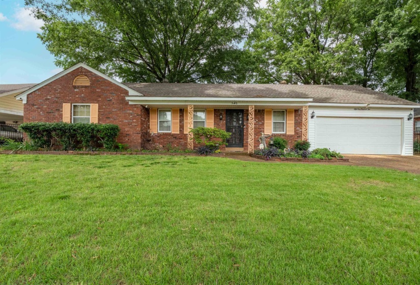 5102 DARLINGTON DR, Memphis, Tennessee 38118-2520, 3 Bedrooms Bedrooms, 7 Rooms Rooms,2 BathroomsBathrooms,Residential,For Sale,DARLINGTON,10223986