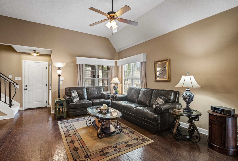 5243 CONIFER VIEW LN, Lakeland, Tennessee 38002, 4 Bedrooms Bedrooms, 8 Rooms Rooms,2 BathroomsBathrooms,Residential,For Sale,CONIFER VIEW,10223990