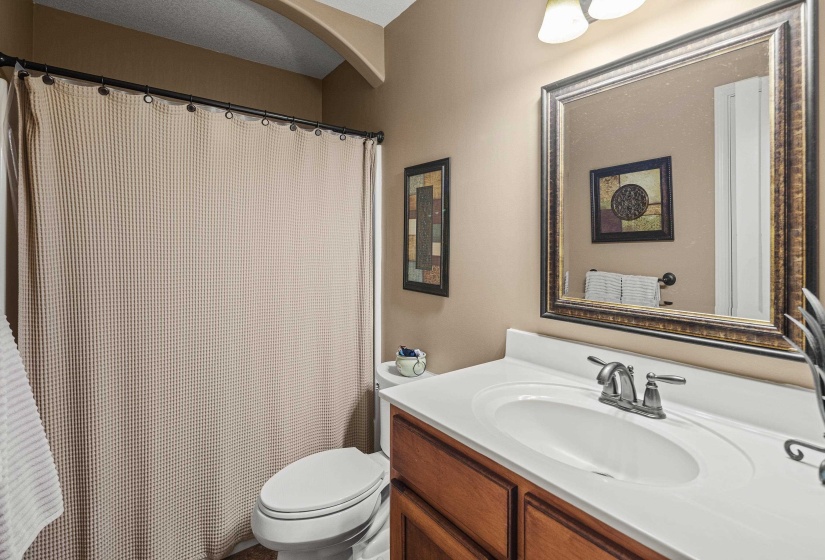 5243 CONIFER VIEW LN, Lakeland, Tennessee 38002, 4 Bedrooms Bedrooms, 8 Rooms Rooms,2 BathroomsBathrooms,Residential,For Sale,CONIFER VIEW,10223990