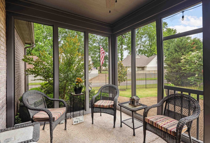 5243 CONIFER VIEW LN, Lakeland, Tennessee 38002, 4 Bedrooms Bedrooms, 8 Rooms Rooms,2 BathroomsBathrooms,Residential,For Sale,CONIFER VIEW,10223990