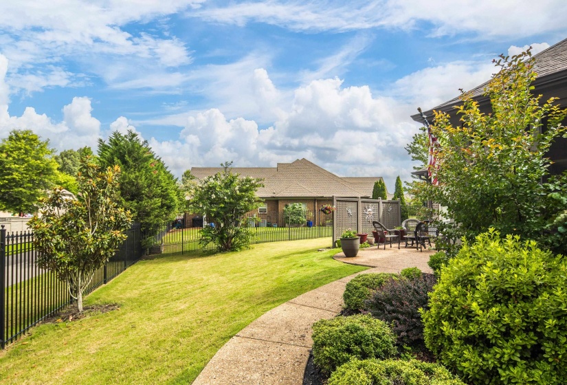 5243 CONIFER VIEW LN, Lakeland, Tennessee 38002, 4 Bedrooms Bedrooms, 8 Rooms Rooms,2 BathroomsBathrooms,Residential,For Sale,CONIFER VIEW,10223990