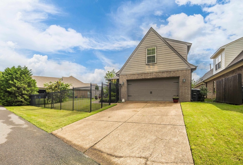 5243 CONIFER VIEW LN, Lakeland, Tennessee 38002, 4 Bedrooms Bedrooms, 8 Rooms Rooms,2 BathroomsBathrooms,Residential,For Sale,CONIFER VIEW,10223990