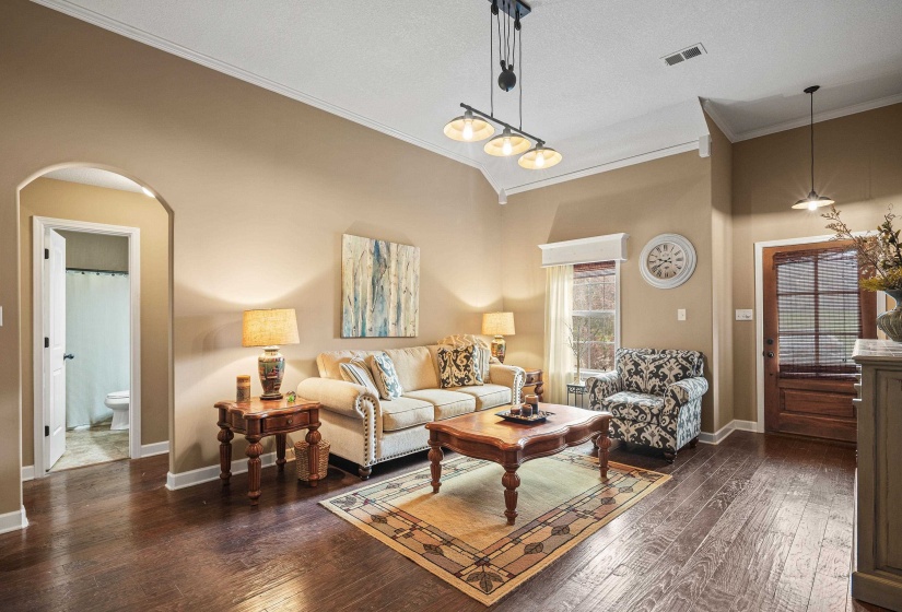 5243 CONIFER VIEW LN, Lakeland, Tennessee 38002, 4 Bedrooms Bedrooms, 8 Rooms Rooms,2 BathroomsBathrooms,Residential,For Sale,CONIFER VIEW,10223990