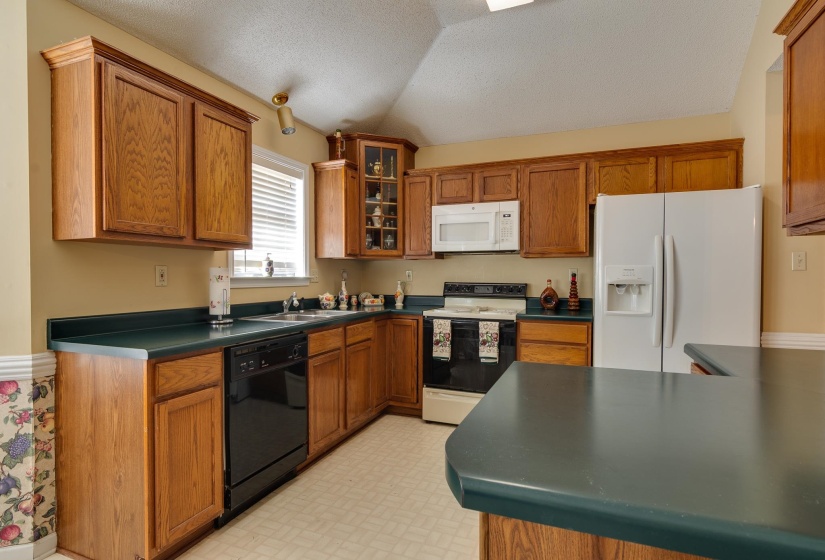 796 RADIANCE DR, Memphis, Tennessee 38018, 3 Bedroom Bedrooms, 6 Room Rooms,2 BathroomBathrooms,Residential,For Sale,RADIANCE,0,10224000