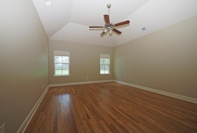 400 EAGLE VALLEY DR, Oakland, Tennessee 38060, 3 Bedroom Bedrooms, 9 Room Rooms,2.1 BathroomBathrooms,Residential,For Sale,EAGLE VALLEY,0,10224007
