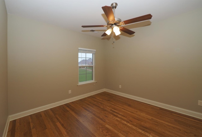400 EAGLE VALLEY DR, Oakland, Tennessee 38060, 3 Bedroom Bedrooms, 9 Room Rooms,2.1 BathroomBathrooms,Residential,For Sale,EAGLE VALLEY,0,10224007