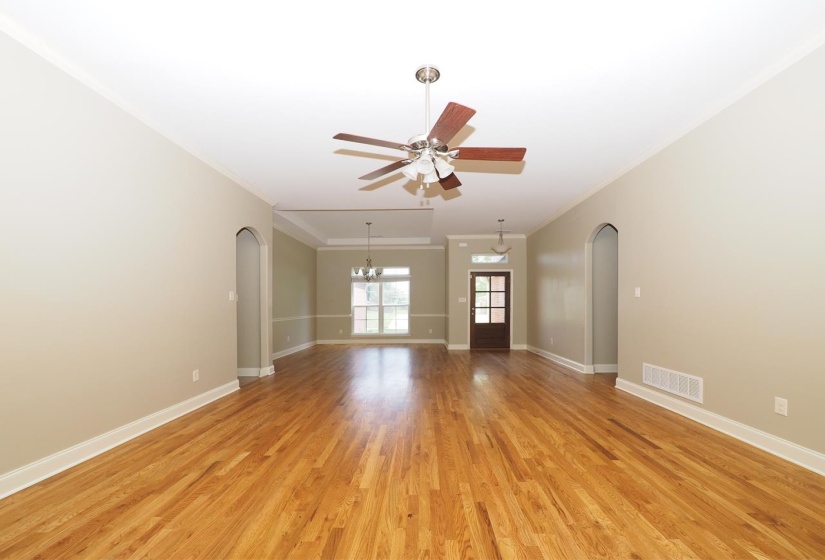 400 EAGLE VALLEY DR, Oakland, Tennessee 38060, 3 Bedroom Bedrooms, 9 Room Rooms,2.1 BathroomBathrooms,Residential,For Sale,EAGLE VALLEY,0,10224007