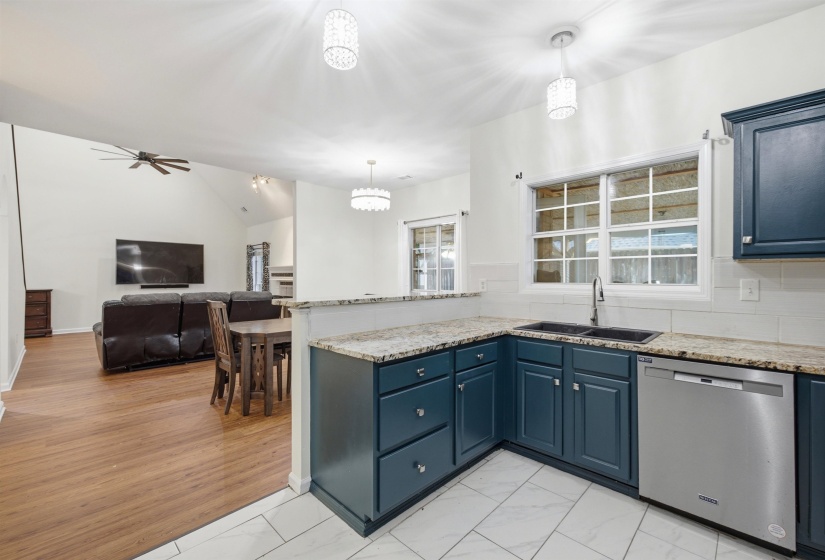 96 BERRYFIELD CV, Collierville, Tennessee 38017, 4 Bedroom Bedrooms, 7 Room Rooms,2.1 BathroomBathrooms,Residential,For Sale,BERRYFIELD,0,10224018