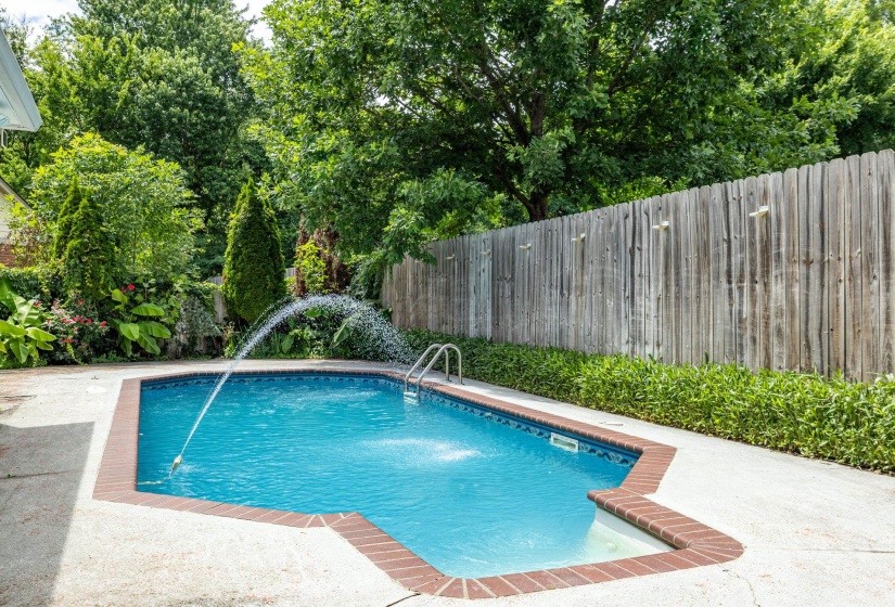 96 BERRYFIELD CV, Collierville, Tennessee 38017, 4 Bedroom Bedrooms, 7 Room Rooms,2.1 BathroomBathrooms,Residential,For Sale,BERRYFIELD,0,10224018