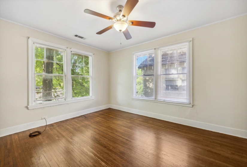1337 HARBERT AVE, Memphis, Tennessee 38104, 3 Bedrooms Bedrooms, ,1 BathroomBathrooms,Duplexes,For Sale,HARBERT,10224042