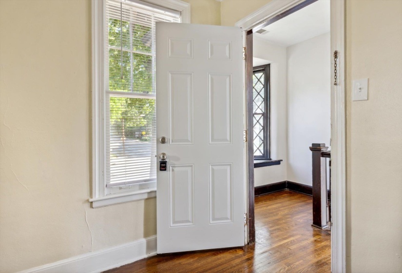 1337 HARBERT AVE, Memphis, Tennessee 38104, 3 Bedrooms Bedrooms, ,1 BathroomBathrooms,Duplexes,For Sale,HARBERT,10224042