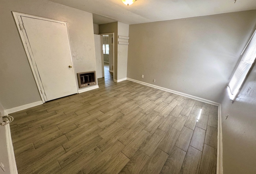 4374 DEBORAH AVE, Memphis, Tennessee 38108, 2 Bedrooms Bedrooms, 4 Rooms Rooms,1 BathroomBathrooms,Rental Properties,For Sale,DEBORAH,10224029