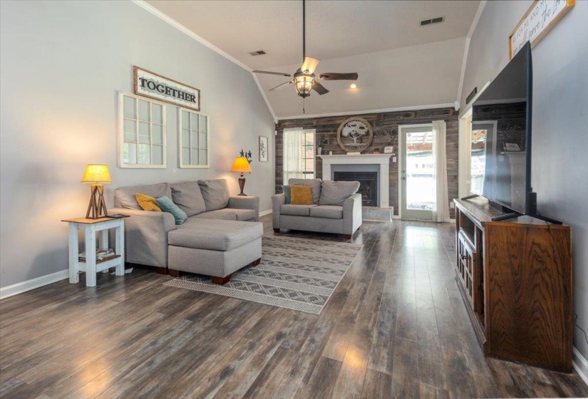 3115 VIA LOPEZ DR, Bartlett, Tennessee 38133, 3 Bedroom Bedrooms, 7 Room Rooms,2 BathroomBathrooms,Residential,For Sale,VIA LOPEZ,0,10221893