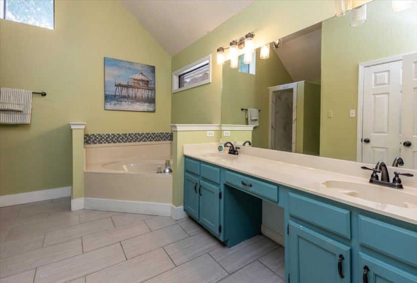 3115 VIA LOPEZ DR, Bartlett, Tennessee 38133, 3 Bedroom Bedrooms, 7 Room Rooms,2 BathroomBathrooms,Residential,For Sale,VIA LOPEZ,0,10221893