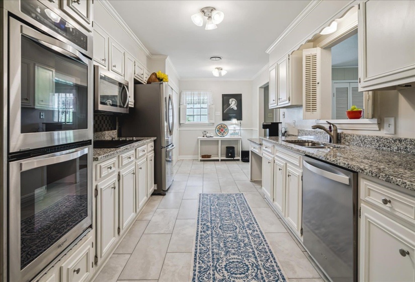4927 DEE RD, Memphis, Tennessee 38117, 3 Bedroom Bedrooms, 7 Room Rooms,2 BathroomBathrooms,Residential,For Sale,DEE,0,10223437