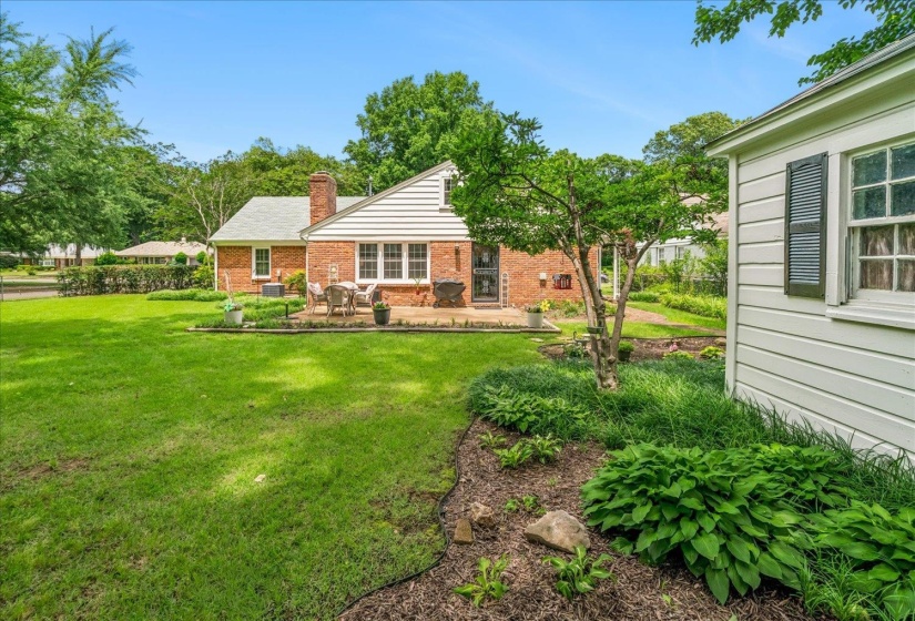 4927 DEE RD, Memphis, Tennessee 38117, 3 Bedroom Bedrooms, 7 Room Rooms,2 BathroomBathrooms,Residential,For Sale,DEE,0,10223437