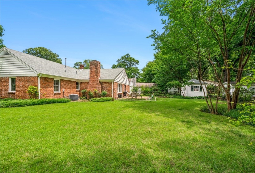 4927 DEE RD, Memphis, Tennessee 38117, 3 Bedroom Bedrooms, 7 Room Rooms,2 BathroomBathrooms,Residential,For Sale,DEE,0,10223437