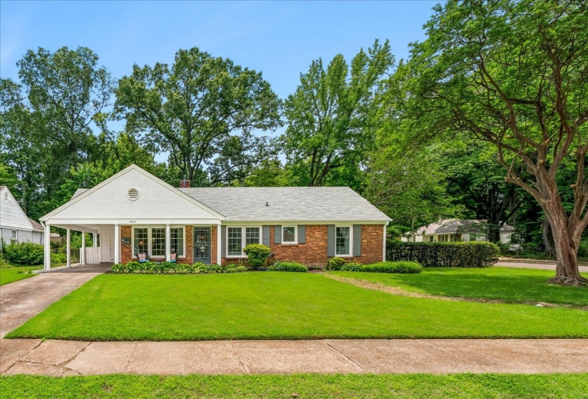 4927 DEE RD, Memphis, Tennessee 38117, 3 Bedroom Bedrooms, 7 Room Rooms,2 BathroomBathrooms,Residential,For Sale,DEE,0,10223437