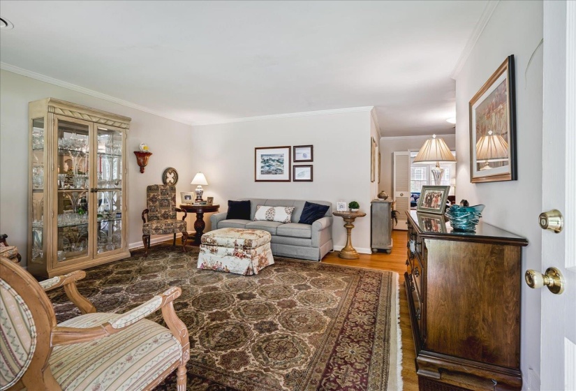 4927 DEE RD, Memphis, Tennessee 38117, 3 Bedroom Bedrooms, 7 Room Rooms,2 BathroomBathrooms,Residential,For Sale,DEE,0,10223437