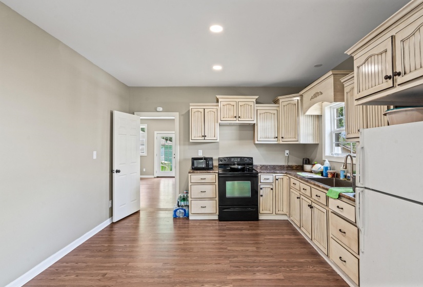 3526 POWELL AVE, Memphis, Tennessee 38122, 3 Bedroom Bedrooms, 6 Room Rooms,2 BathroomBathrooms,Residential,For Sale,POWELL,0,10224033