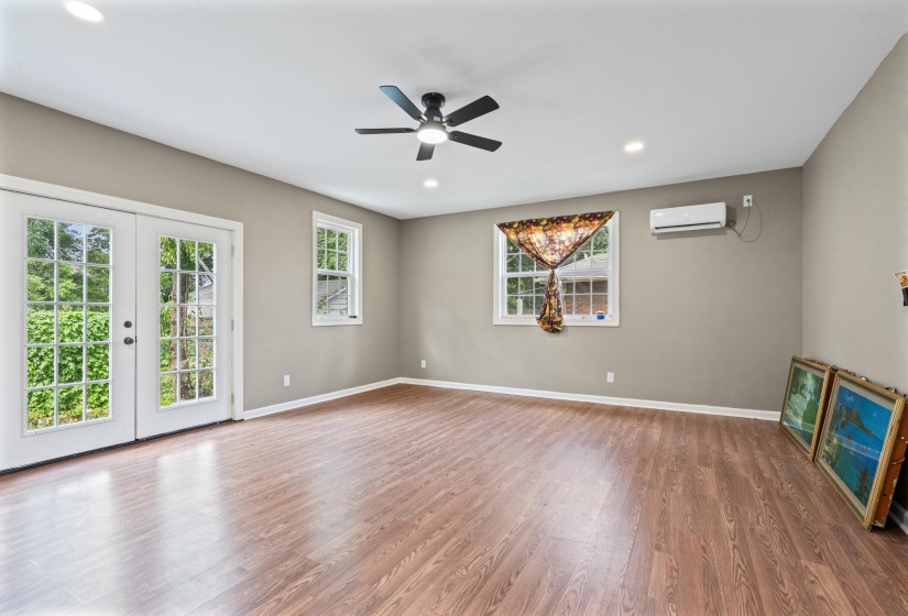 3526 POWELL AVE, Memphis, Tennessee 38122, 3 Bedroom Bedrooms, 6 Room Rooms,2 BathroomBathrooms,Residential,For Sale,POWELL,0,10224033