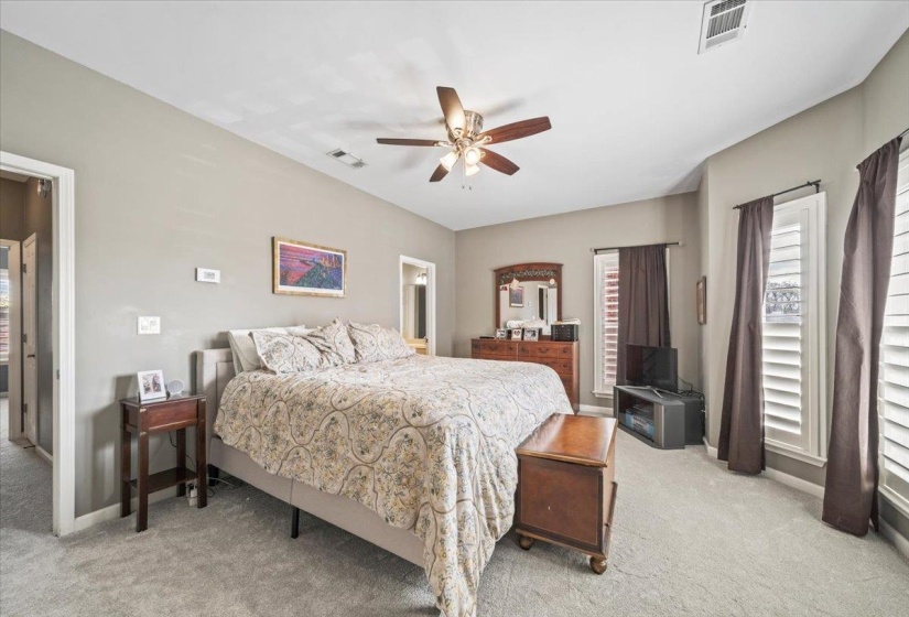 4 MINA AVE, Memphis, Tennessee 38103, 2 Bedroom Bedrooms, 5 Room Rooms,2.1 BathroomBathrooms,Residential,For Sale,MINA,0,10224038