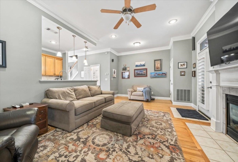 4 MINA AVE, Memphis, Tennessee 38103, 2 Bedroom Bedrooms, 5 Room Rooms,2.1 BathroomBathrooms,Residential,For Sale,MINA,0,10224038