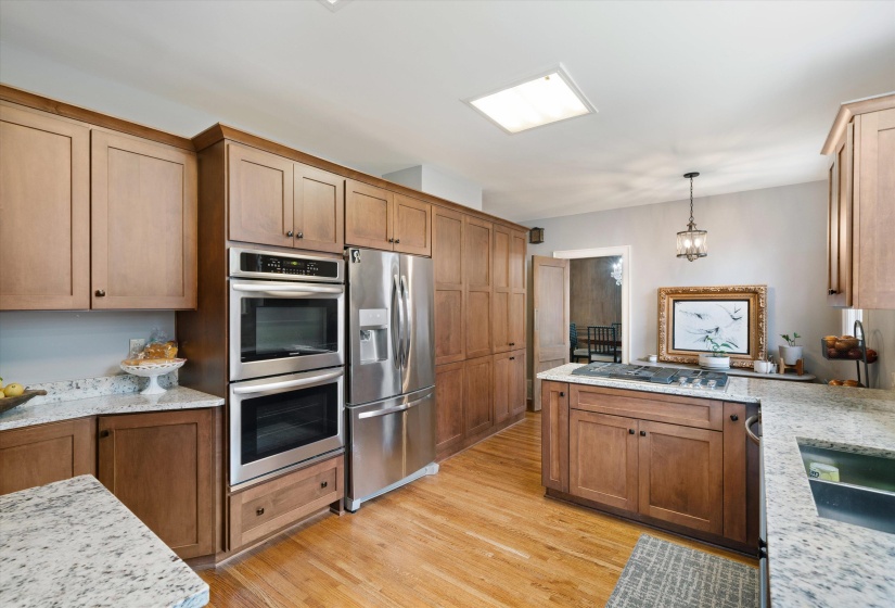 624 TREZEVANT ST, Memphis, Tennessee 38112, 4 Bedroom Bedrooms, 11 Room Rooms,3.1 BathroomBathrooms,Residential,For Sale,TREZEVANT,0,10224040