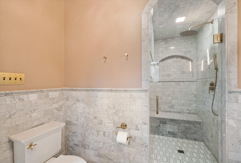 624 TREZEVANT ST, Memphis, Tennessee 38112, 4 Bedroom Bedrooms, 11 Room Rooms,3.1 BathroomBathrooms,Residential,For Sale,TREZEVANT,0,10224040