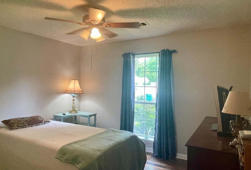 50 VILLAGE DR, Oakland, Tennessee 38060, 3 Bedrooms Bedrooms, 5 Rooms Rooms,2 BathroomsBathrooms,Residential,For Sale,VILLAGE,10224043