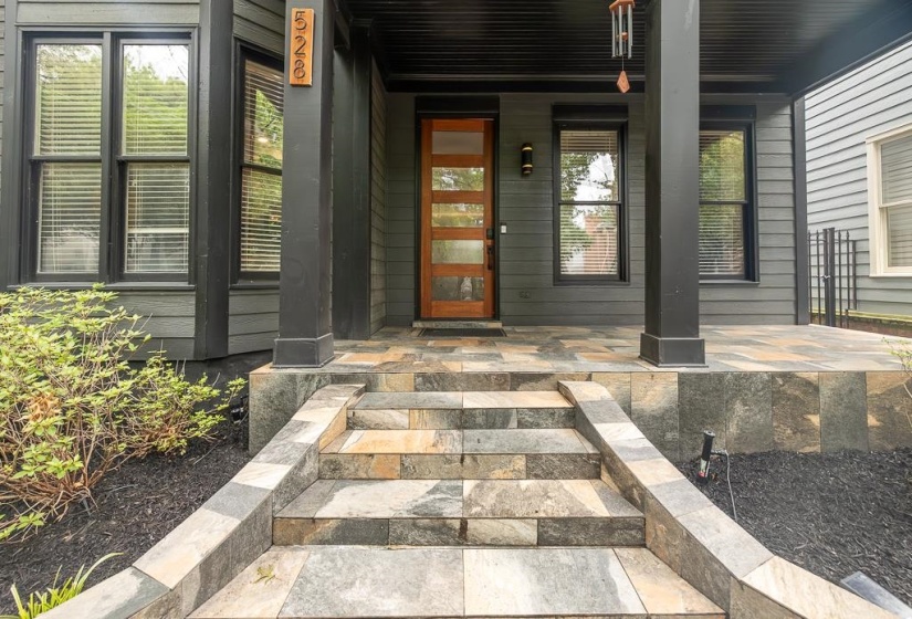 528 MONTEIGNE BLVD, Memphis, Tennessee 38103, 3 Bedrooms Bedrooms, 7 Rooms Rooms,2.1 BathroomsBathrooms,Residential,For Sale,MONTEIGNE,10224053