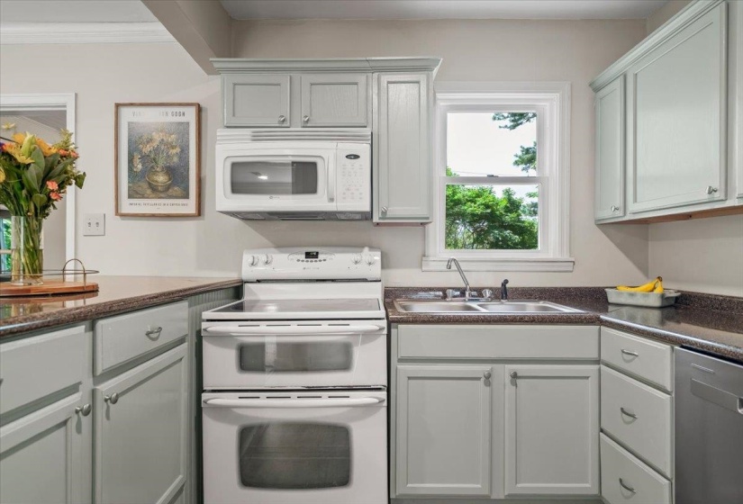 3175 NORTHWOOD DR, Memphis, Tennessee 38111, 2 Bedrooms Bedrooms, 5 Rooms Rooms,1 BathroomBathrooms,Residential,For Sale,NORTHWOOD,10224059