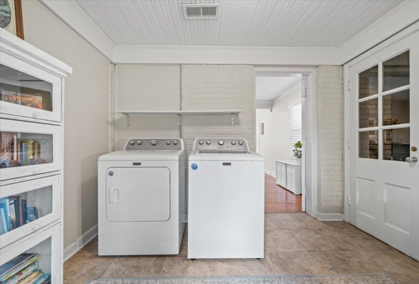 3175 NORTHWOOD DR, Memphis, Tennessee 38111, 2 Bedrooms Bedrooms, 5 Rooms Rooms,1 BathroomBathrooms,Residential,For Sale,NORTHWOOD,10224059