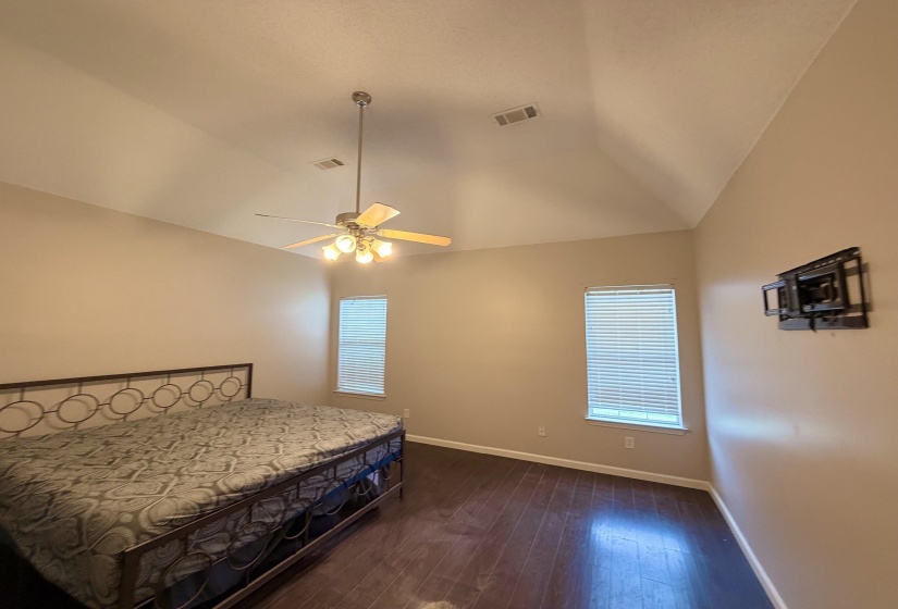 240 MAGNOLIA GARDEN LN, Oakland, Tennessee 38060, 4 Bedroom Bedrooms, 7 Room Rooms,2.1 BathroomBathrooms,Rental Properties,For Sale,MAGNOLIA GARDEN,0,10224081