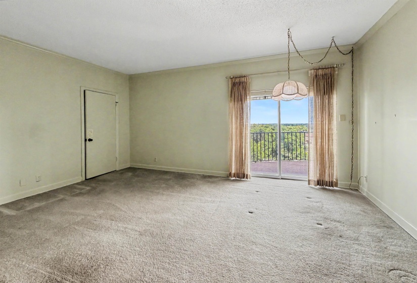 475 HIGHLAND ST, Memphis, Tennessee 38122, 3 Bedrooms Bedrooms, 5 Rooms Rooms,3 BathroomsBathrooms,Residential,For Sale,HIGHLAND,10224067