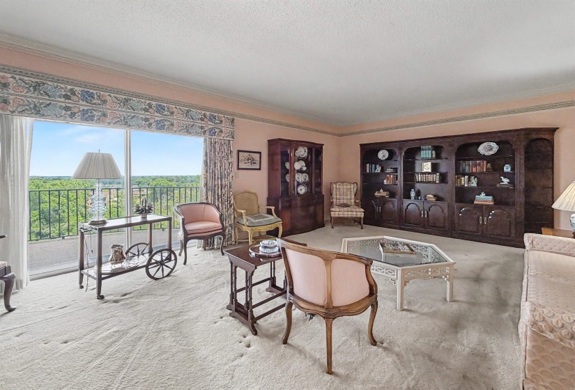 475 HIGHLAND ST, Memphis, Tennessee 38122, 3 Bedrooms Bedrooms, 5 Rooms Rooms,3 BathroomsBathrooms,Residential,For Sale,HIGHLAND,10224067