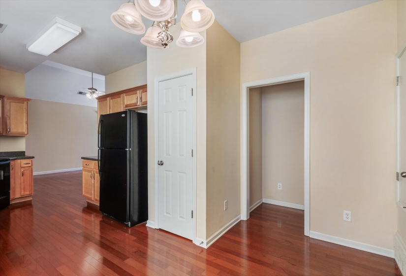 1365 HARBOR PARK DR, Memphis, Tennessee 38103, 3 Bedroom Bedrooms, 5 Room Rooms,2 BathroomBathrooms,Residential,For Sale,HARBOR PARK,0,10224077