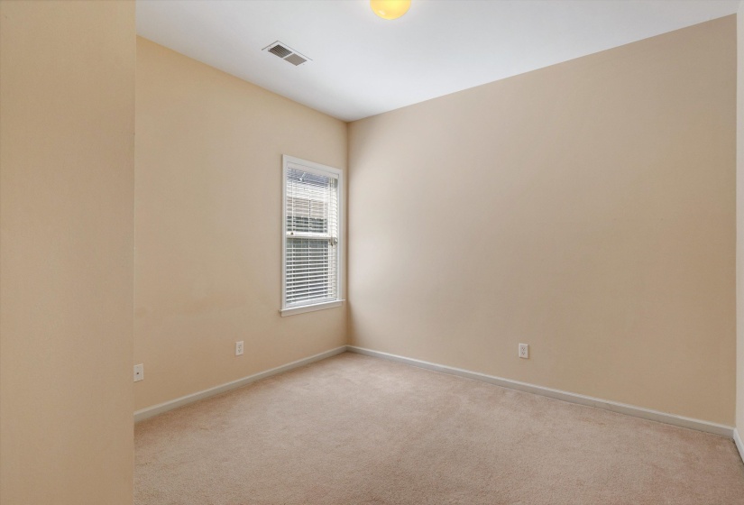 1365 HARBOR PARK DR, Memphis, Tennessee 38103, 3 Bedroom Bedrooms, 5 Room Rooms,2 BathroomBathrooms,Residential,For Sale,HARBOR PARK,0,10224077