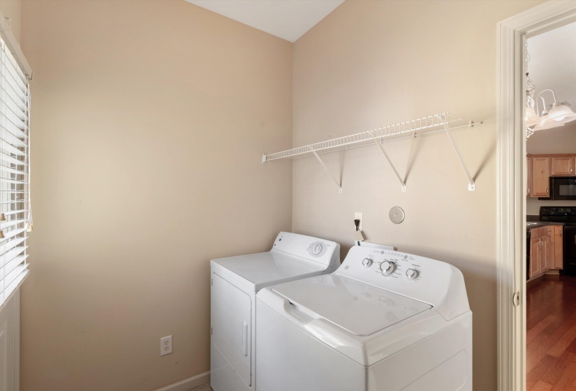 1365 HARBOR PARK DR, Memphis, Tennessee 38103, 3 Bedroom Bedrooms, 5 Room Rooms,2 BathroomBathrooms,Residential,For Sale,HARBOR PARK,0,10224077