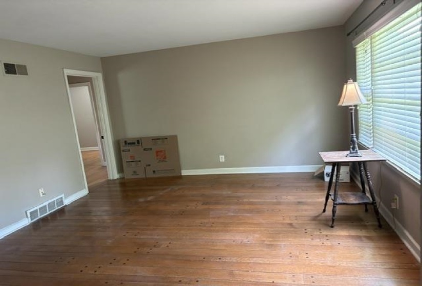 4951 HUMMINGBIRD LN, Memphis, Tennessee 38117, 3 Bedroom Bedrooms, 6 Room Rooms,1 BathroomBathrooms,Residential,For Sale,HUMMINGBIRD,0,10224084