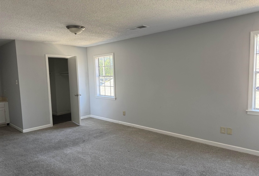 3157 TULIP POPLAR DR, Memphis, Tennessee 38115, 3 Bedroom Bedrooms, 6 Room Rooms,2.1 BathroomBathrooms,Residential,For Sale,TULIP POPLAR,0,10224086
