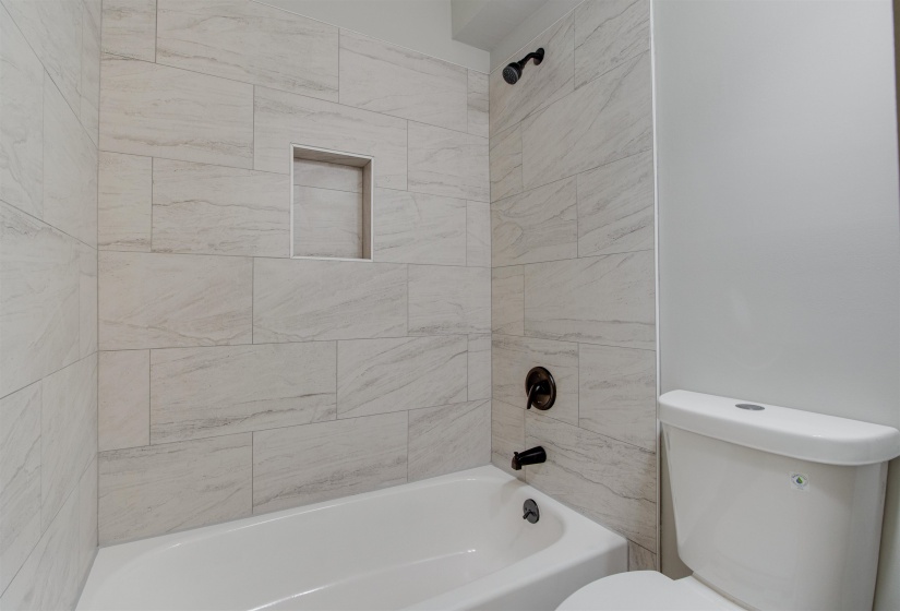 107 FRONT ST, Memphis, Tennessee 38103, 1 Bedroom Bedrooms, 3 Rooms Rooms,1 BathroomBathrooms,Residential,For Sale,FRONT,10224089