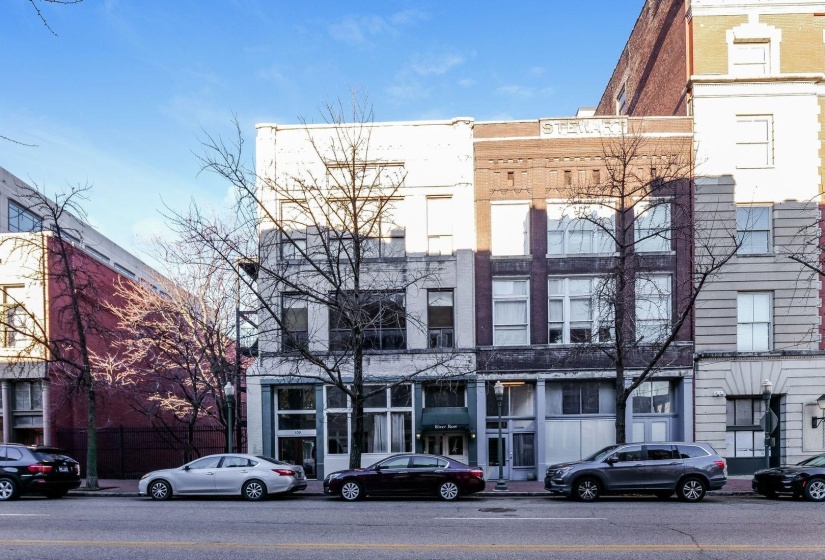 107 FRONT ST, Memphis, Tennessee 38103, 1 Bedroom Bedrooms, 3 Rooms Rooms,1 BathroomBathrooms,Residential,For Sale,FRONT,10224089